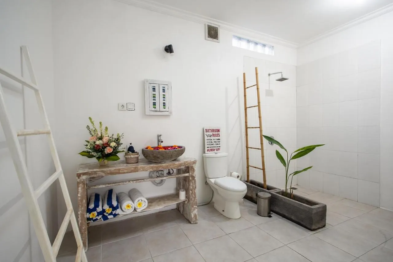 Villa Bens Limanam 2 Bedroom Private Pool Kuta Семиньяк