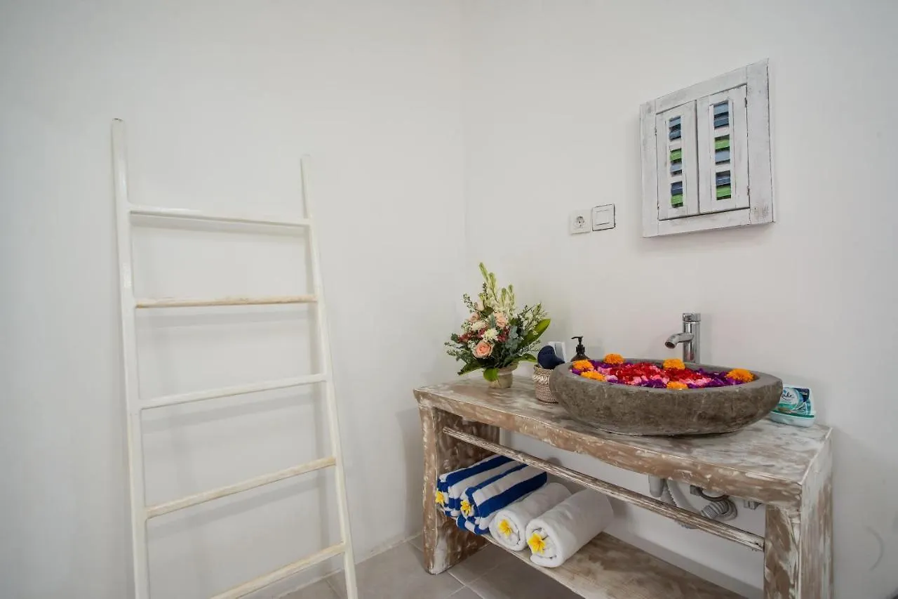 Villa Bens Limanam 2 Bedroom Private Pool Kuta Семиньяк