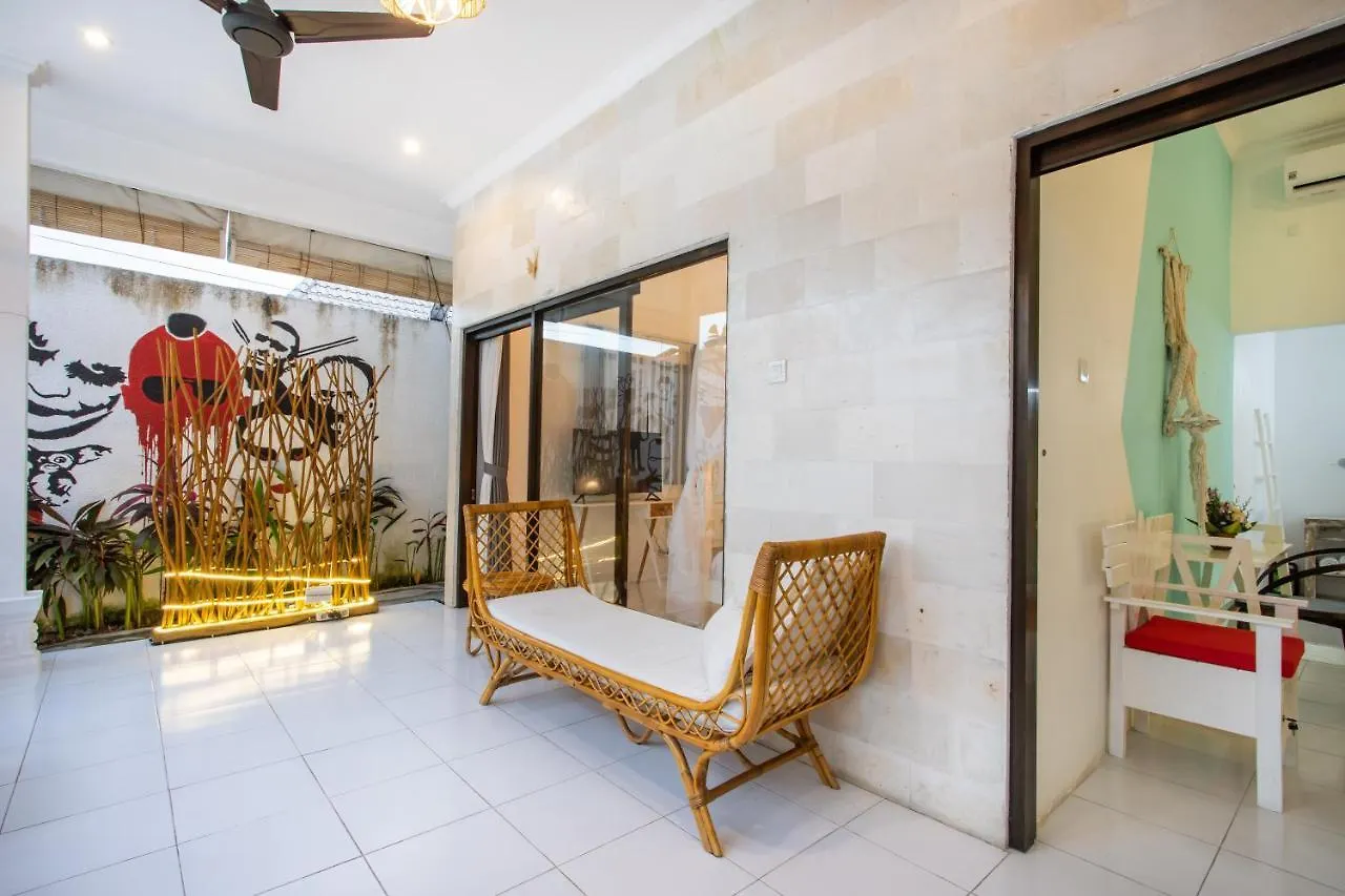 Villa Bens Limanam 2 Bedroom Private Pool Kuta Семиньяк